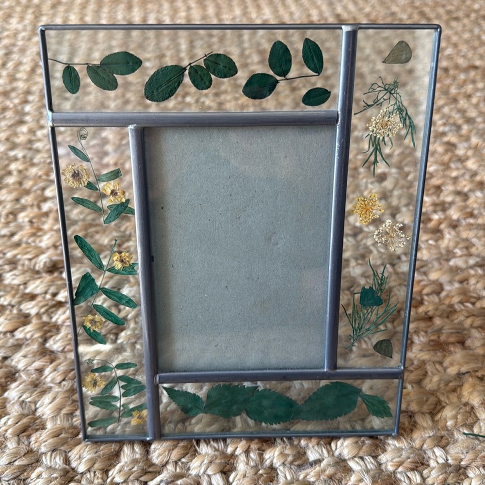 Carr vintage leaded glass pressed flower photo frame in very good condition